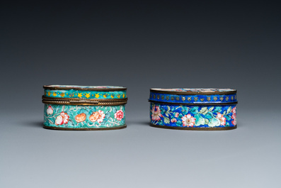 Two Chinese Canton enamel snuff boxes and covers, 18/19th C.