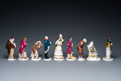 Neuf personnages en porcelaine russe d'apr&egrave;s 'Les &acirc;mes mortes' et 'L'inspecteur du gouvernement' de Gogol, Lomonosov, 20&egrave;me