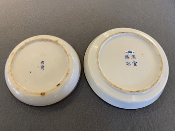 Twee Chinese blauw-witte 'Bleu de Hue' 'draken' borden voor de Vietnamese markt, 19e eeuw