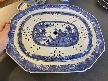 A Chinese blue and white 53-piece service, Qianlong