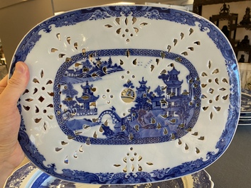 A Chinese blue and white 53-piece service, Qianlong