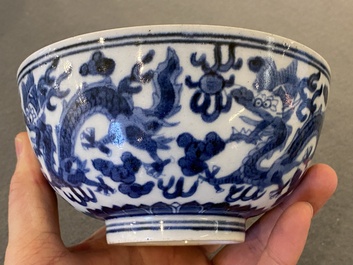 Een Chinese blauw-witte 'Bleu de Hue' kom voor de Vietnamese markt, Gi&aacute;p T&iacute; merk, ca. 1804