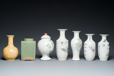 A varied collection of Chinese famille rose and monochrome wares, 18/20th C.