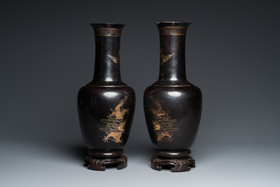 A pair of Chinese Fuzhou or Foochow lacquer 'dragon' vases, 19th C.