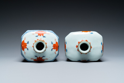 A pair of octagonal Chinese Imari-style flasks, Kangxi