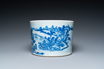 A Chinese blue and white brush pot with a refined landscape, 19th C.