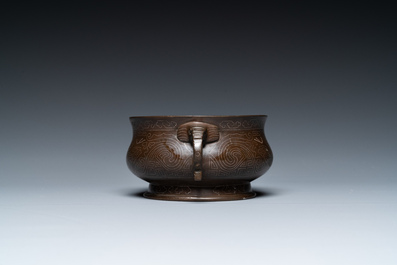 Br&ucirc;le-parfum en bronze incrust&eacute; d'argent au couvercle en bois, marque de Shi Shou 石叟, 19&egrave;me