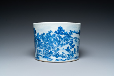 Pot &agrave; pinceaux en porcelaine de Chine en bleu et blanc, 19&egrave;me