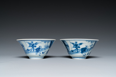 Paire de bols en porcelaine de Chine en bleu et blanc, 18/19&egrave;me