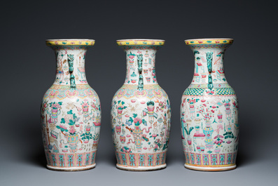 Three Chinese famille rose 'antiquities' vases, 19th C.
