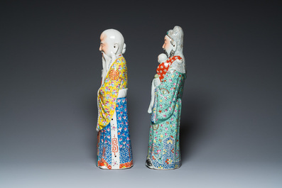 Deux figures de Dieux d'Etoiles en porcelaine de Chine famille rose, marque de Mao Ji Sheng Zao 茂記生造, 19/20&egrave;me