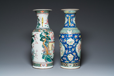 Deux vases en porcelaine de Chine famille rose &agrave; d&eacute;cor d'immortels, 19&egrave;me