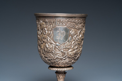 A Chinese silver monogrammed goblet and an octagonal tripod dish, 19/20th C.