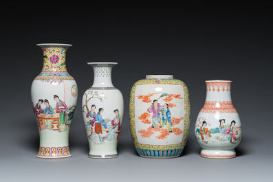 Quatre vases en porcelaine de Chine famille rose, 20&egrave;me