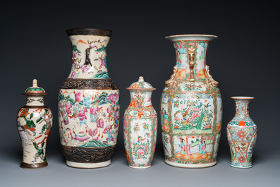 Eight Chinese Canton famille rose vases, two Nanking vases and two famille rose bowls, 19/20th C.