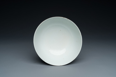 A Chinese blue and white 'Bleu de Hue' bowl for the Vietnamese market, Thiệu Trị  紹治年製 mark, 19th C.