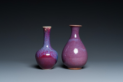 Deux vases en porcelaine de Chine &agrave; &eacute;mail flamb&eacute;, Qing et R&eacute;publique
