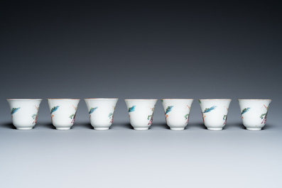 Sept tasses et huit soucoupes en porcelaine de Chine famille rose, marque et &eacute;poque de Tongzhi