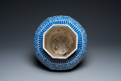 An octagonal Japanese blue and white Arita 'peacocks' vase, Edo, 17/18th C.