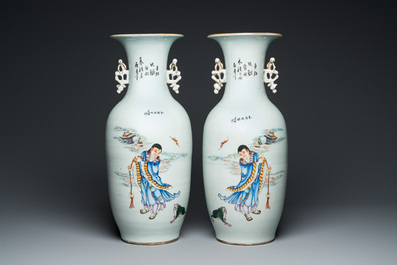 Paire de vases en porcelaine de Chine famille rose &agrave; d&eacute;cor &agrave; deux faces, 19/20&egrave;me