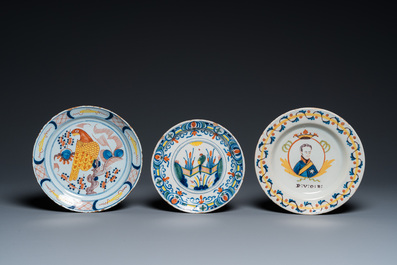 Six polychrome Dutch Delft plates, 18th C.