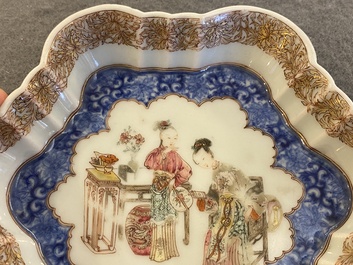 Support de th&eacute;i&egrave;re en porcelaine de Chine famille rose, Yongzheng/Qianlong