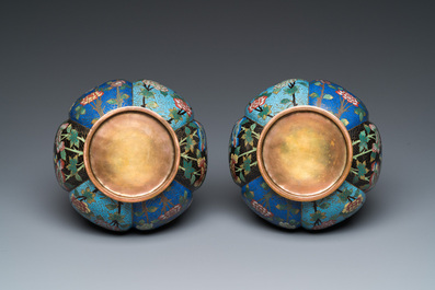 A pair of Chinese cloisonn&eacute; bottle vases, 19th C.