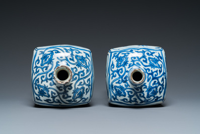 A pair of Chinese blue and white kraak porcelain bottles, Wanli