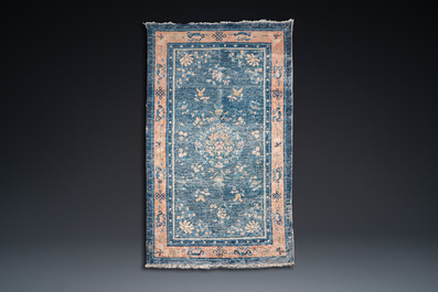 Two Chinese rugs, 19/20th C.