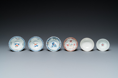 Acht Chinese blauw-witte, famille rose en verte schotels en zes koppen, Kangxi en later