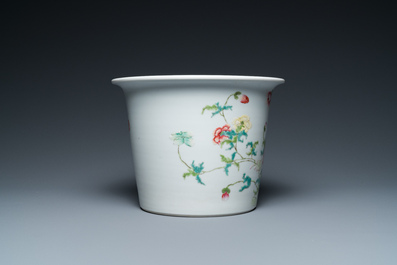 A Chinese famille rose plate and a jardini&egrave;re, Yongzheng and Hongxian mark, Republic