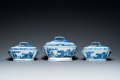 A Chinese blue and white 53-piece service, Qianlong