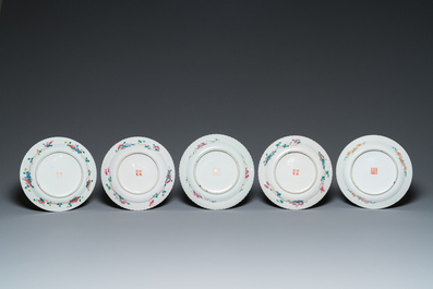 21 pi&egrave;ces en porcelaine de Chine famille rose pour le march&eacute; Straits ou Peranakan, 19&egrave;me