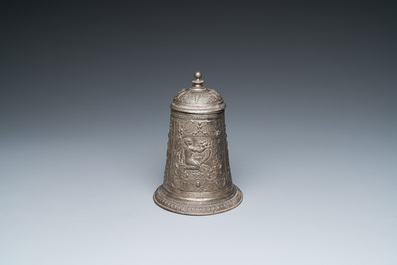 A pewter 'Three continents' mug and cover, monogram CE for Caspar Enderlein (1560&ndash;1633), Nuremberg, 16/17th C.