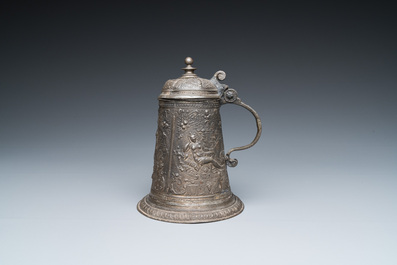 A pewter 'Three continents' mug and cover, monogram CE for Caspar Enderlein (1560&ndash;1633), Nuremberg, 16/17th C.