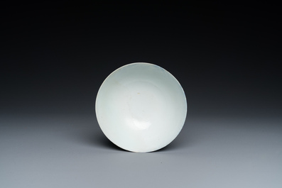 A rare small Chinese blue and white 'Bleu de Hue' bowl, Nhất mark, Thiệu Trị