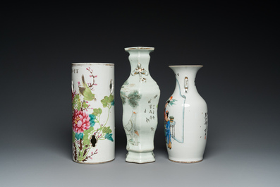 Two Chinese qianjiang cai vases and a hat stand, 19/20th C.