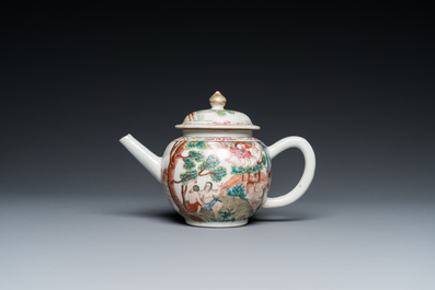 Rare th&eacute;i&egrave;re couverte en porcelaine de Chine famille rose &agrave; d&eacute;cor d'Adam et &Egrave;ve, Qianlong