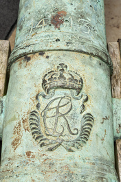 Canon anglais de calibre 80 mm en bronze monogramm&eacute; CR pour Charles II d'Angleterre (1630-1685), dat&eacute; 1665