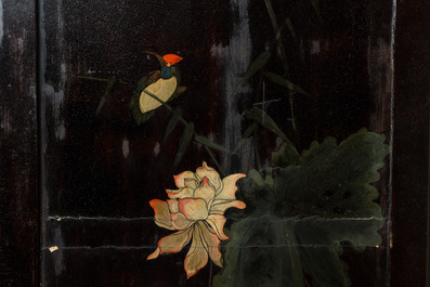Paravent &agrave; quatre feuilles en bois peint, Chine, Qing