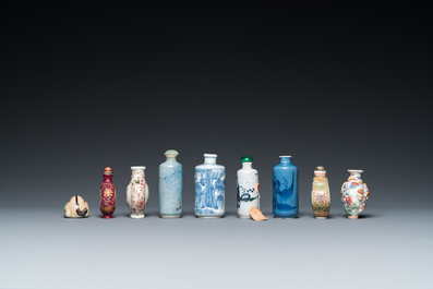 Nine Chinese porcelain snuff bottles, 19/20th C.