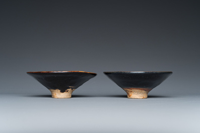 A pair of Chinese Cizhou-type 'oil spot' bowls, Yuan