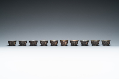 20 Chinese coconut 'Shou' cups in wooden presentation boxes, 19/20th C.