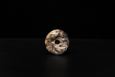 A Chinese jade brush pot, a bangle and two carvings, 19/20th C.