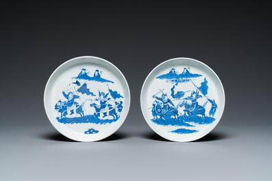 Drie Chinese blauw-witte 'Bleu de Hue' kommen en twee borden voor de Vietnamese markt, 19e eeuw