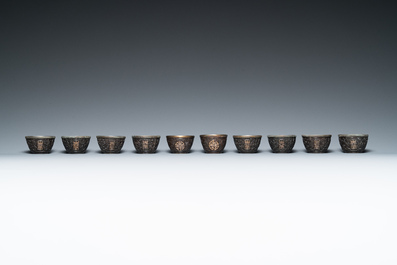 20 Chinese coconut 'Shou' cups in wooden presentation boxes, 19/20th C.