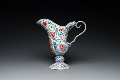 A Chinese Canton enamel shell-shaped basin and a helmet-shaped ewer, Qianlong