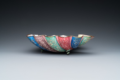 A Chinese Canton enamel shell-shaped basin and a helmet-shaped ewer, Qianlong