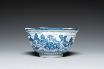 Bol de forme octogonale en porcelaine Arita de Japon en bleu et blanc d'apr&egrave;s van Frytom, Edo, 18&egrave;me