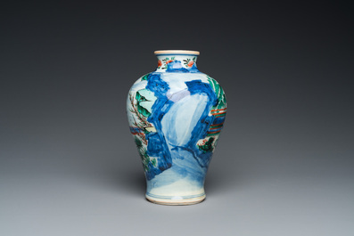 A Chinese wucai vase with figurative design, Transitional period
